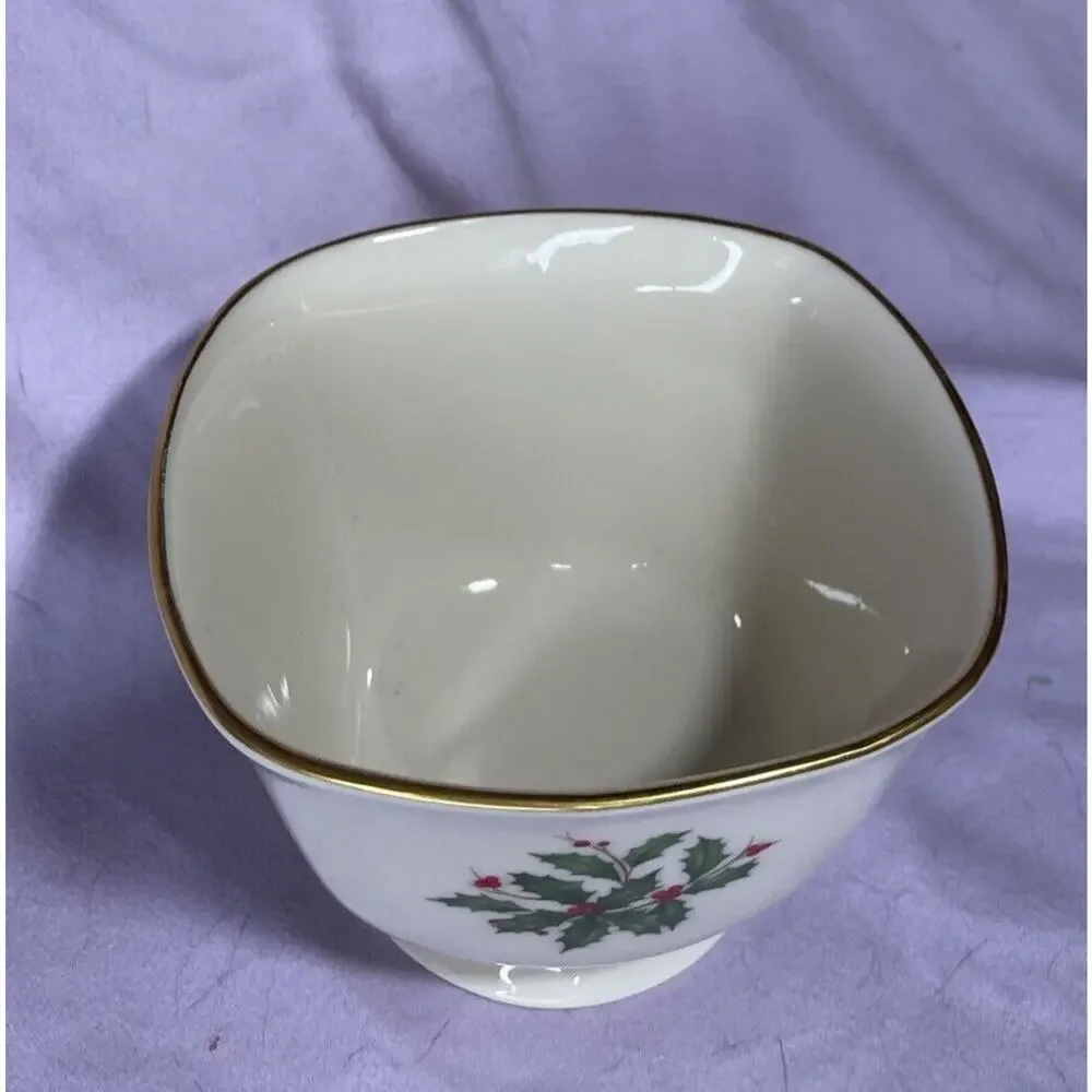 Lenox CHINA HOLIDAY CHRISTMAS TREAT BOWL , CANDY NUT DISH w/24k GOLD USA